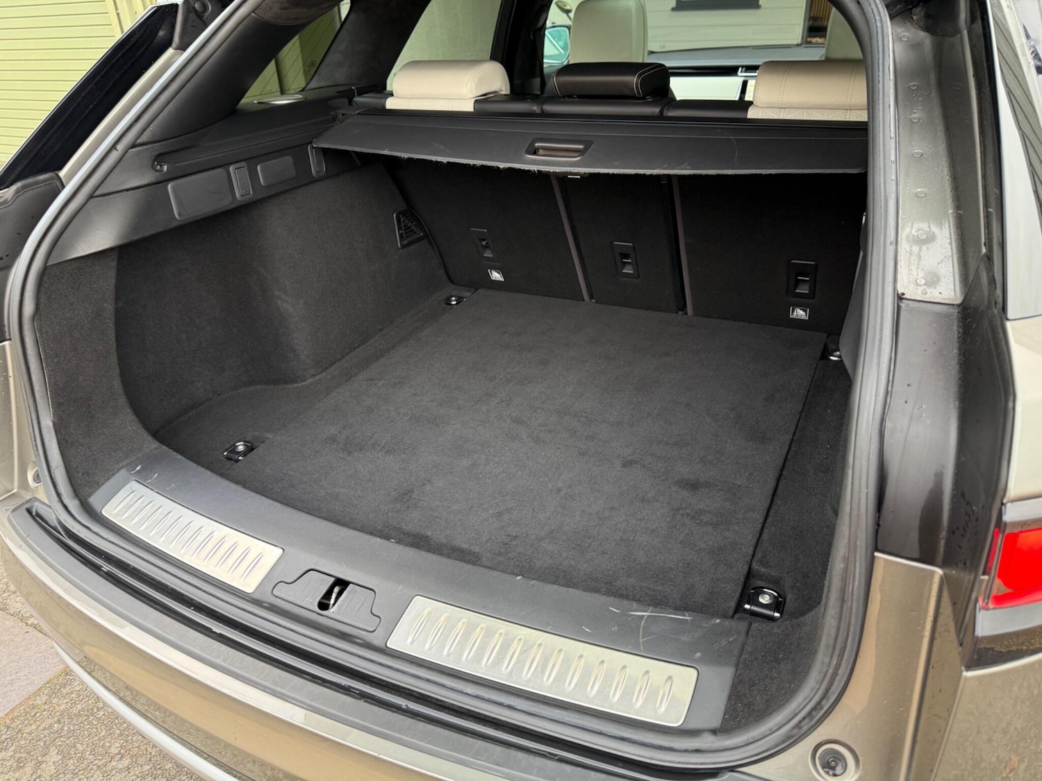 Used Land Rover Range Rover Velar 2017 for sale - 77016514: Photo 72