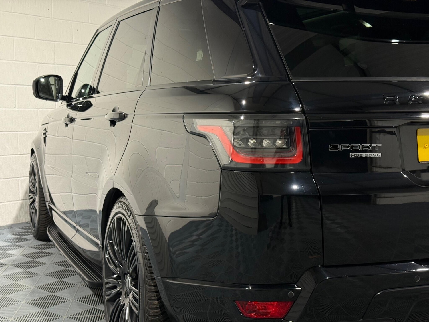 Used Land Rover Range Rover Sport 2018 for sale - 76561677: Photo 22