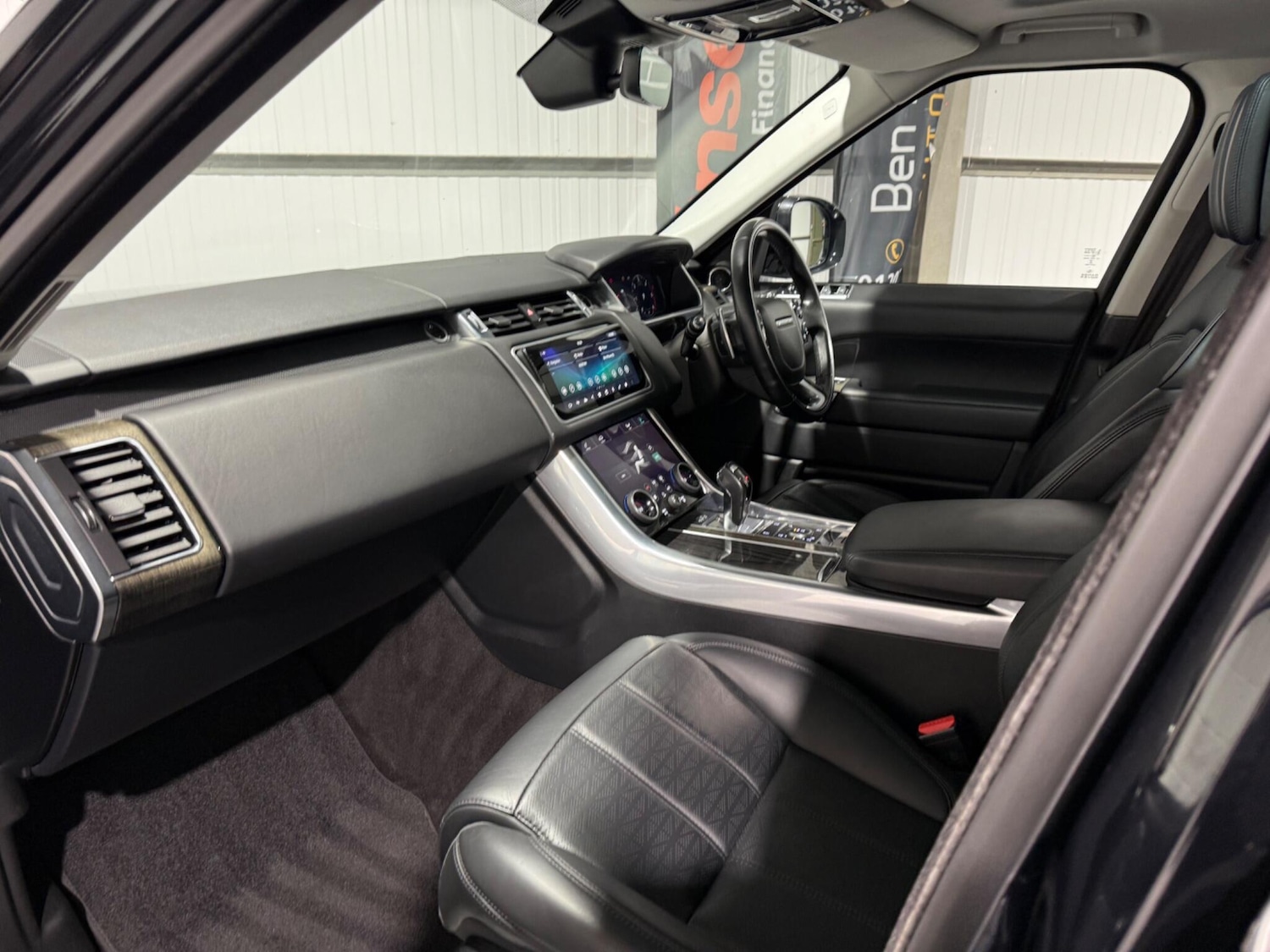 Used Land Rover Range Rover Sport 2018 for sale - 76561677: Photo 3