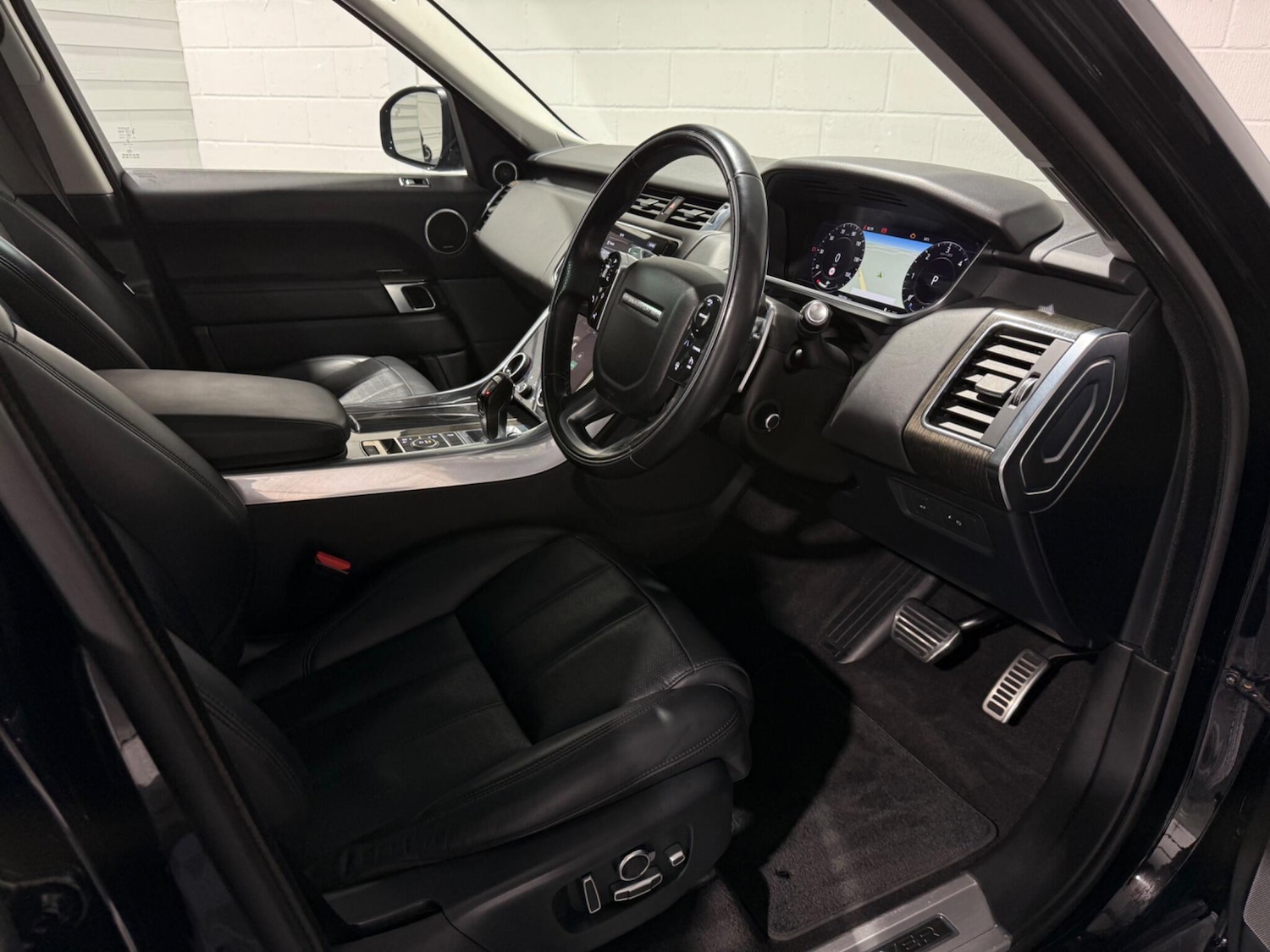 Used Land Rover Range Rover Sport 2018 for sale - 76561677: Photo 35