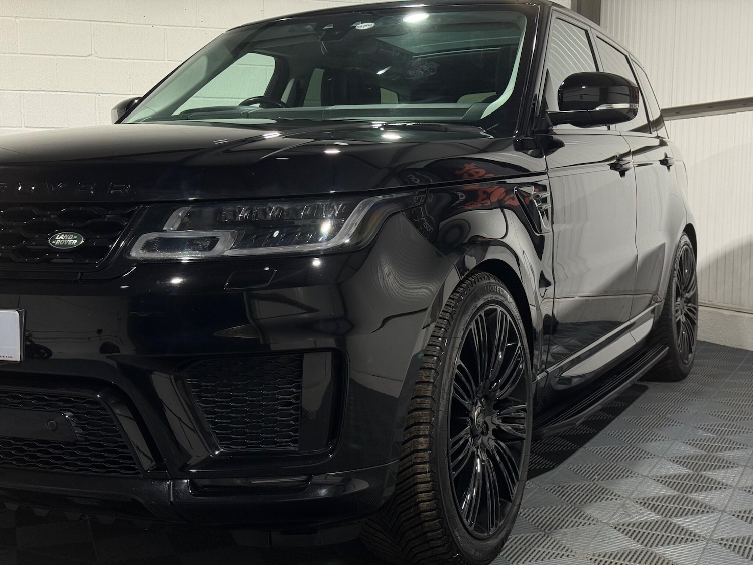 Used Land Rover Range Rover Sport 2018 for sale - 76561677: Photo 5