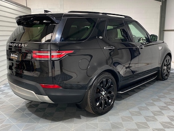 Used Land Rover Discovery 2017 for sale - 79295939: Photo