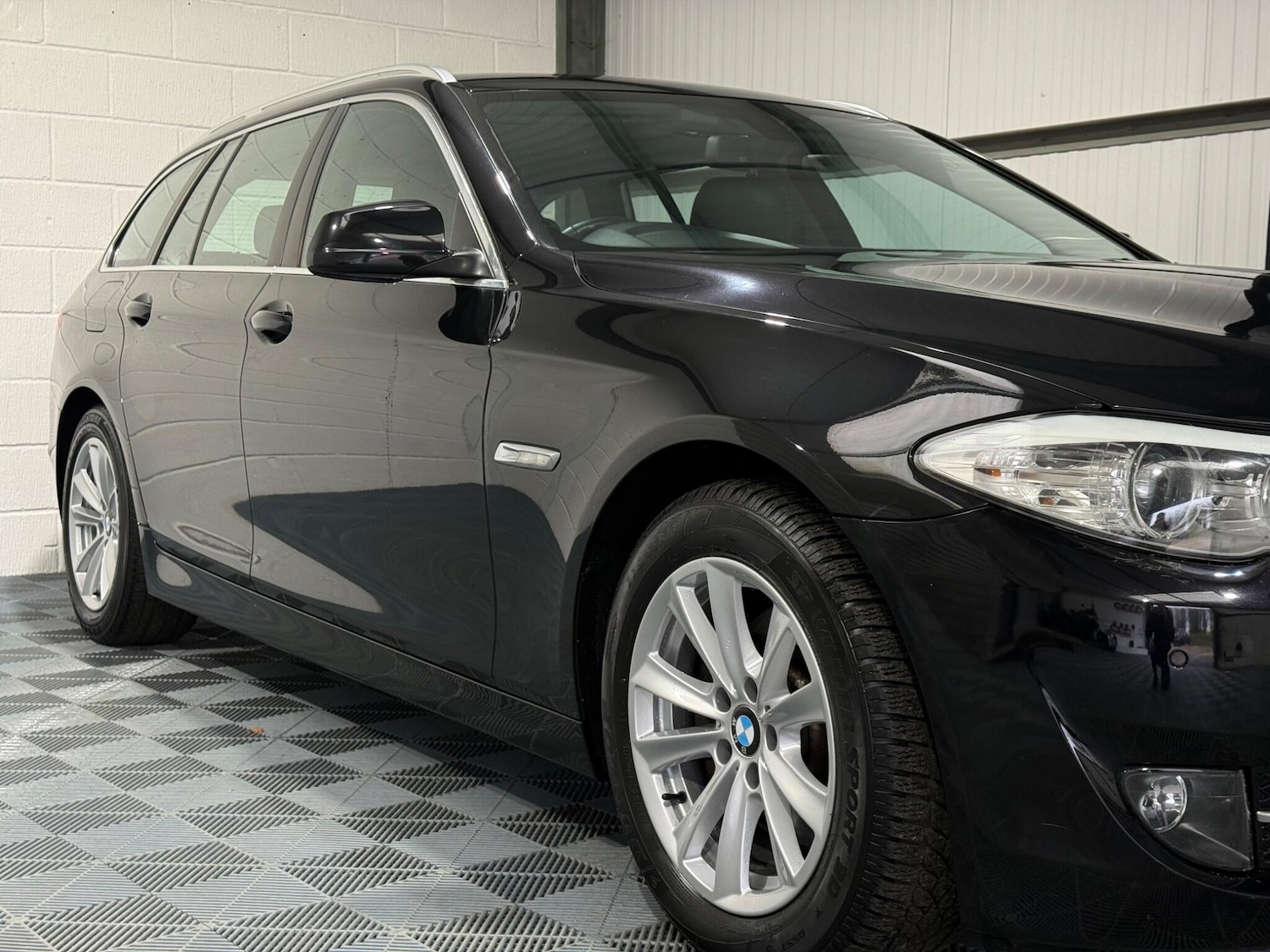 Used BMW 5 Series 2012 for sale - 77344773: Photo 15