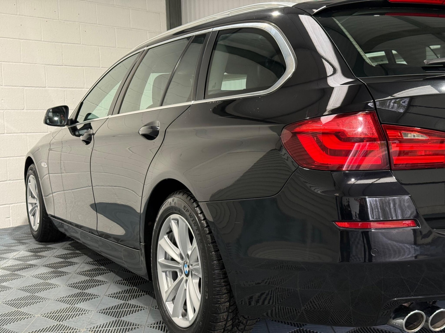 Used BMW 5 Series 2012 for sale - 77344773: Photo 22