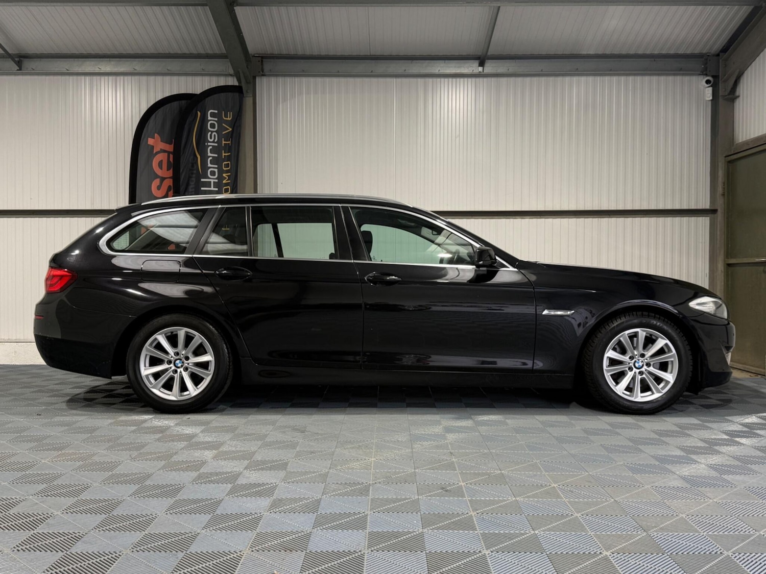 Used BMW 5 Series 2012 for sale - 77344773: Photo 28