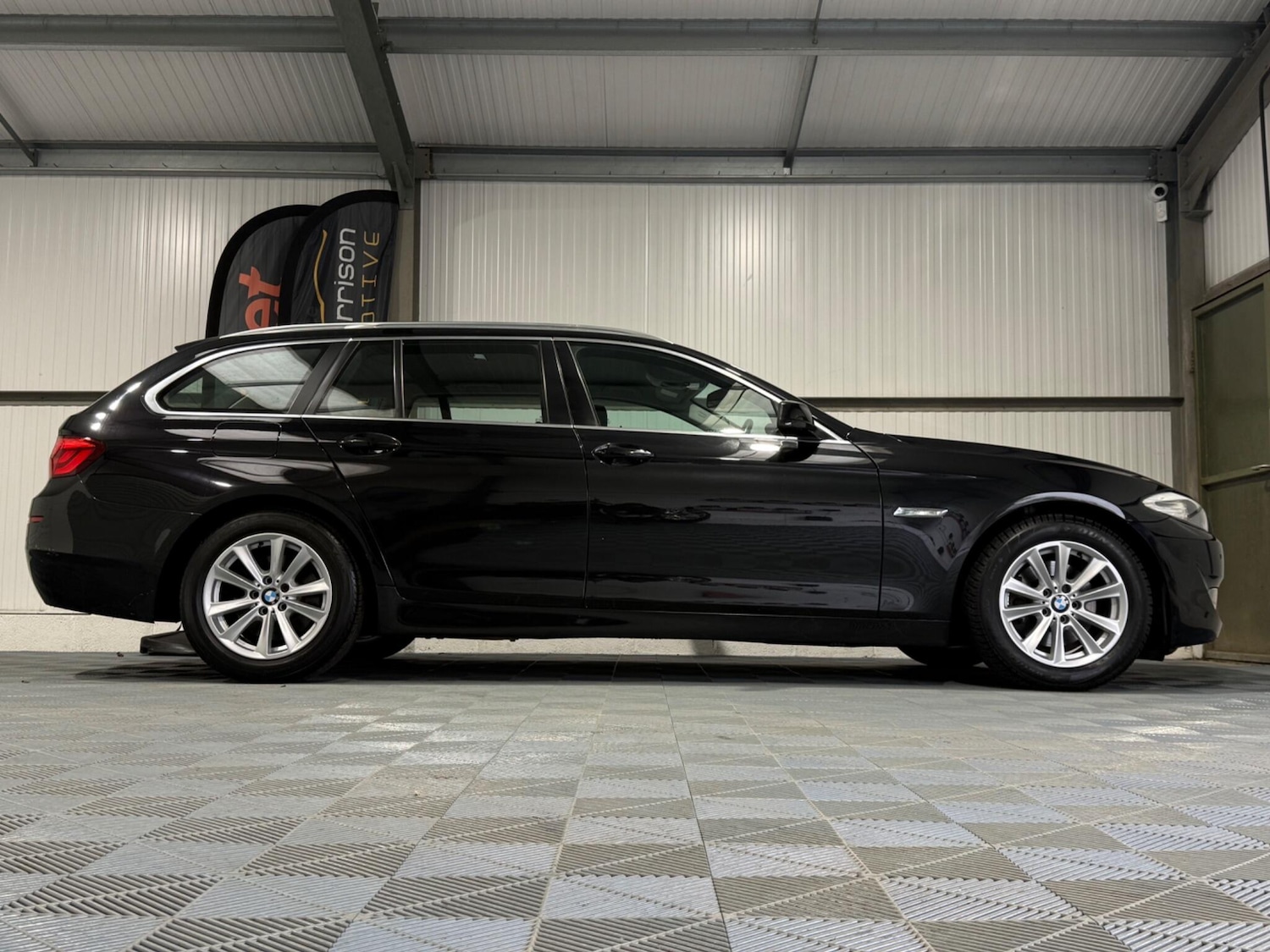 Used BMW 5 Series 2012 for sale - 77344773: Photo 30