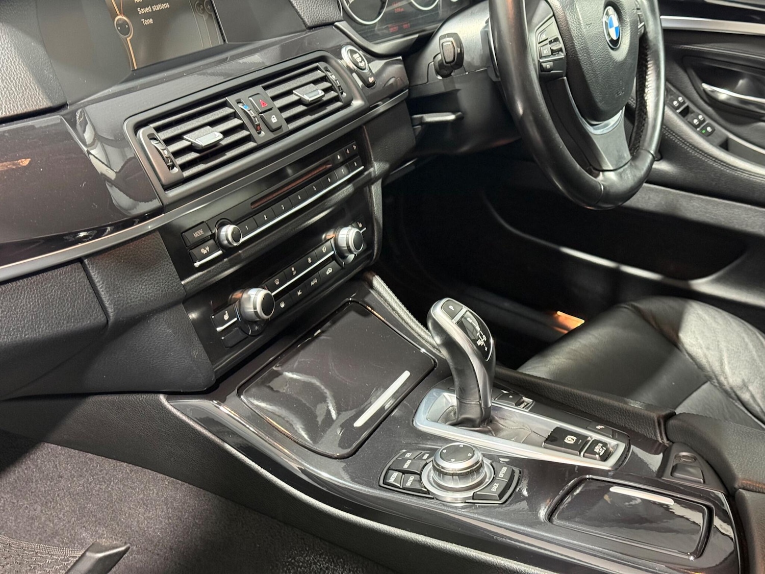 Used BMW 5 Series 2012 for sale - 77344773: Photo 37