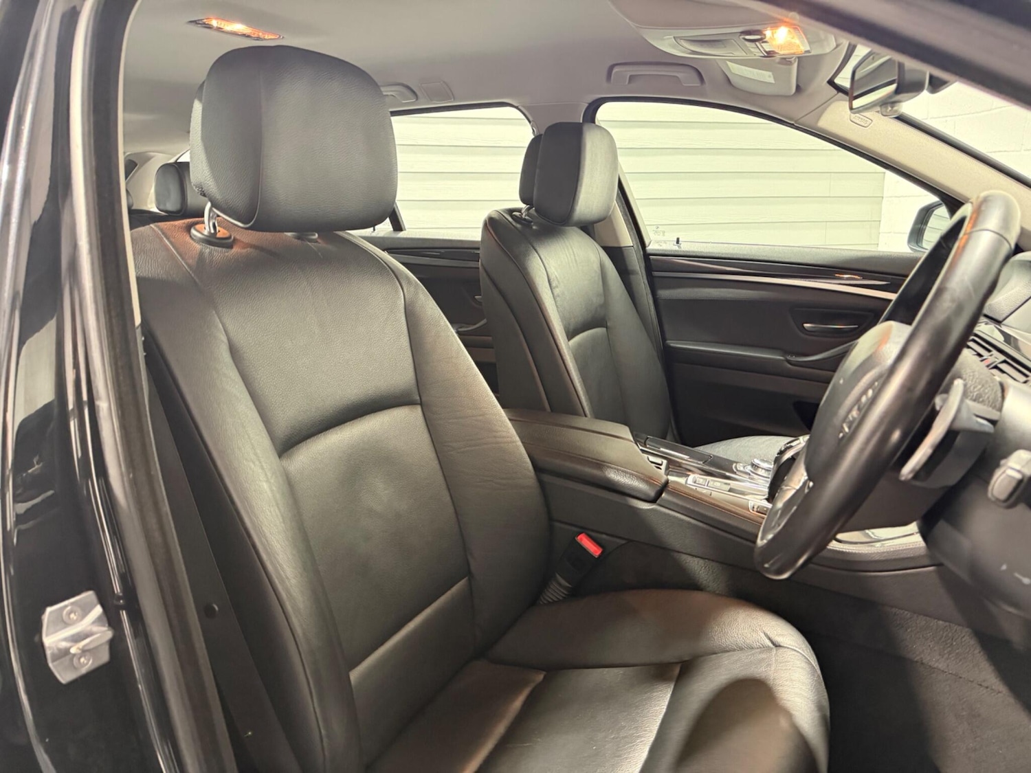 Used BMW 5 Series 2012 for sale - 77344773: Photo 39