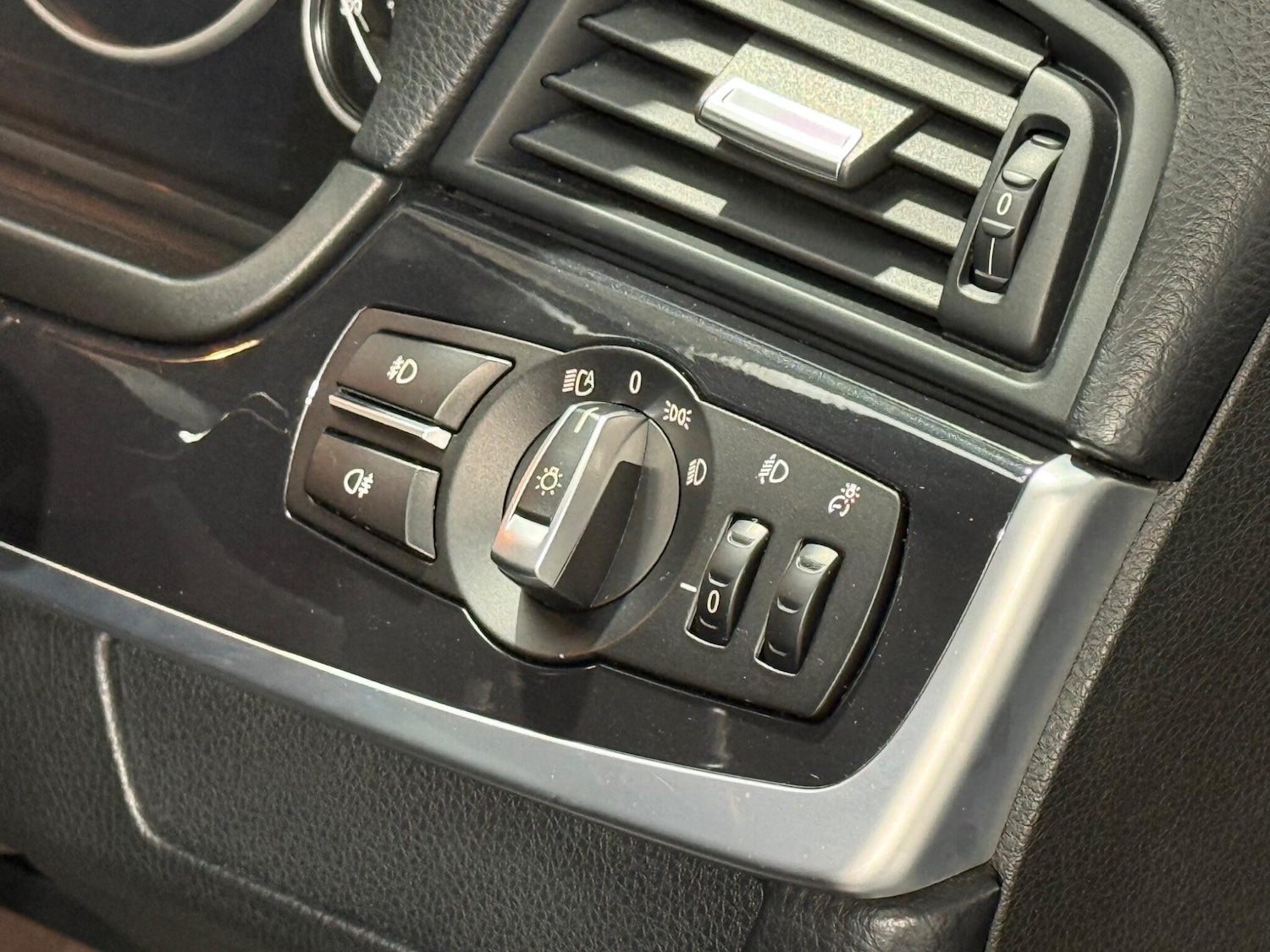 Used BMW 5 Series 2012 for sale - 77344773: Photo 47