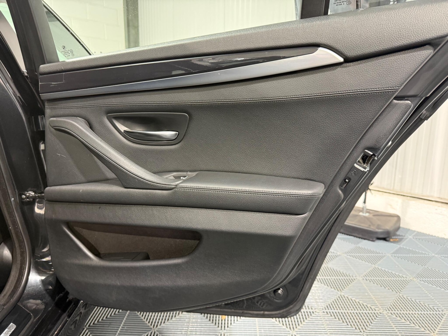 Used BMW 5 Series 2012 for sale - 77344773: Photo 49