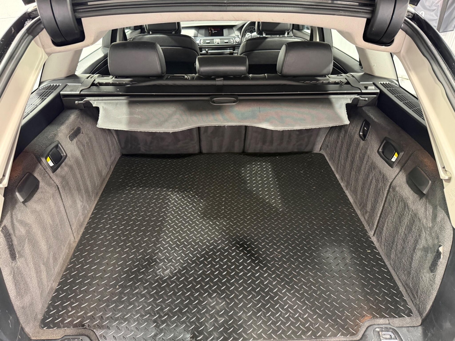 Used BMW 5 Series 2012 for sale - 77344773: Photo 63