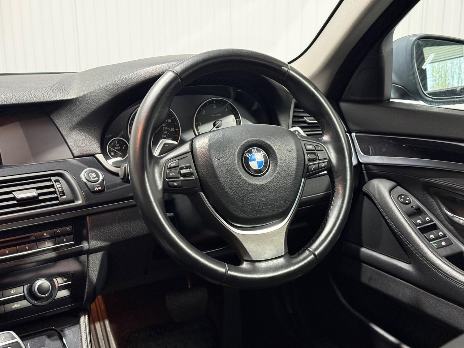 Used BMW 5 Series 2012 for sale - 77344773: Photo 65