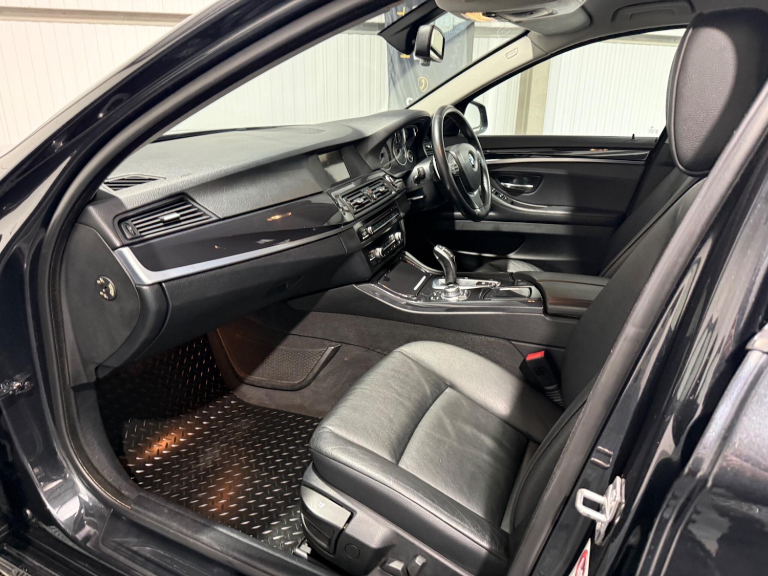 Used BMW 5 Series 2012 for sale - 77344773: Photo 66