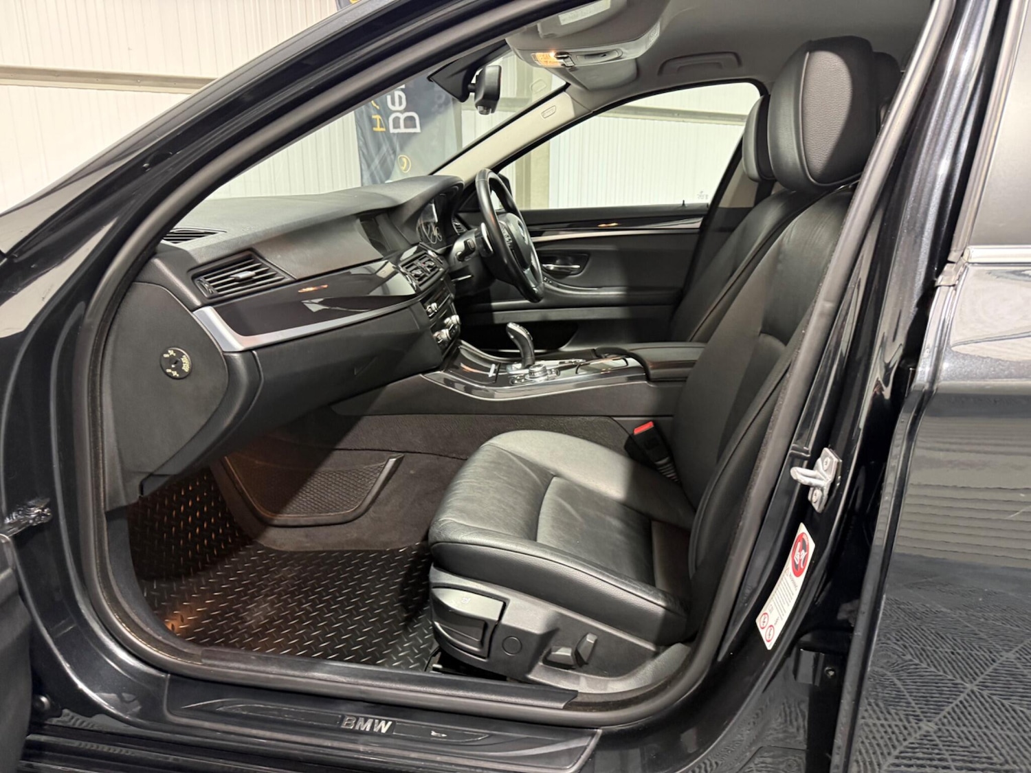 Used BMW 5 Series 2012 for sale - 77344773: Photo 67