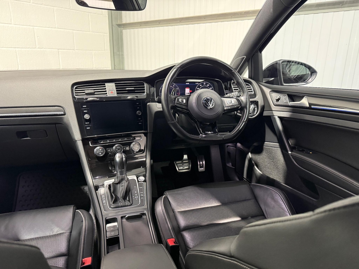 Used Volkswagen Golf 2019 for sale - 76926825: Photo 42