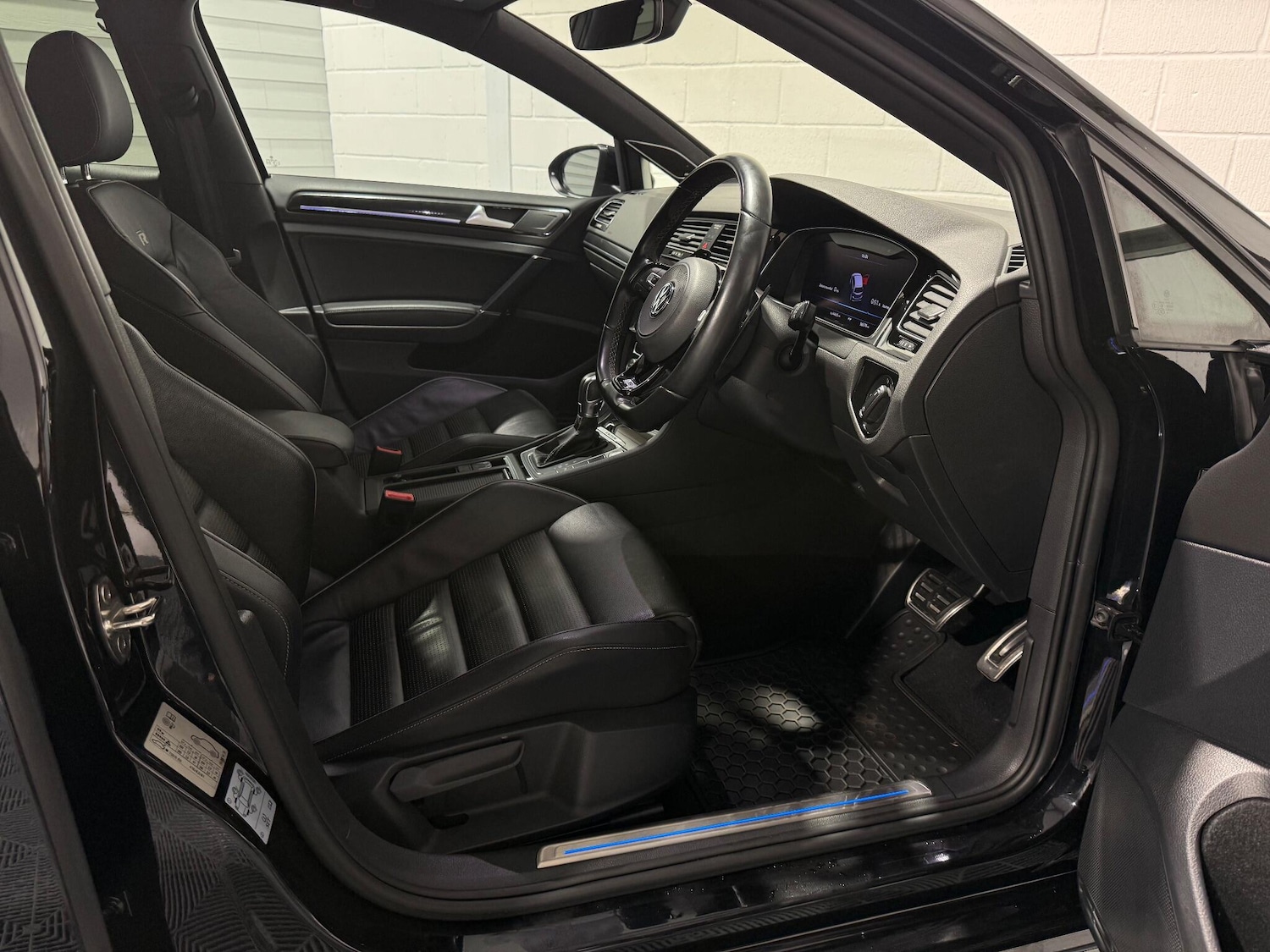 Used Volkswagen Golf 2019 for sale - 76926825: Photo 47