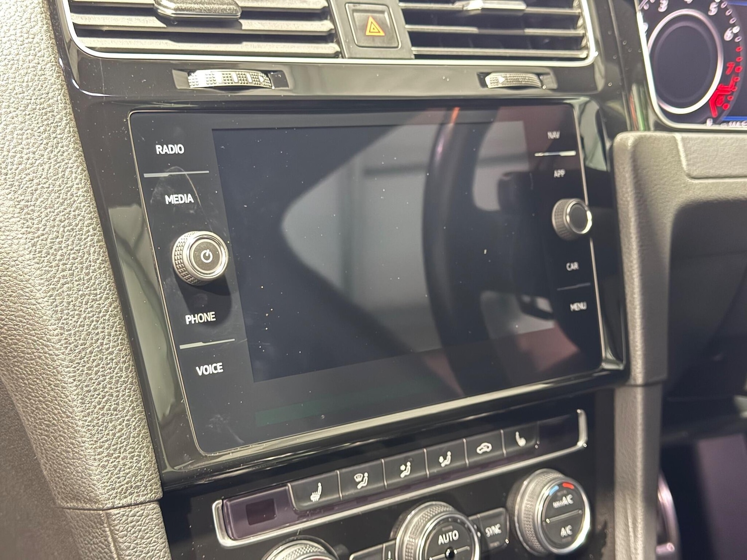 Used Volkswagen Golf 2019 for sale - 76926825: Photo 60