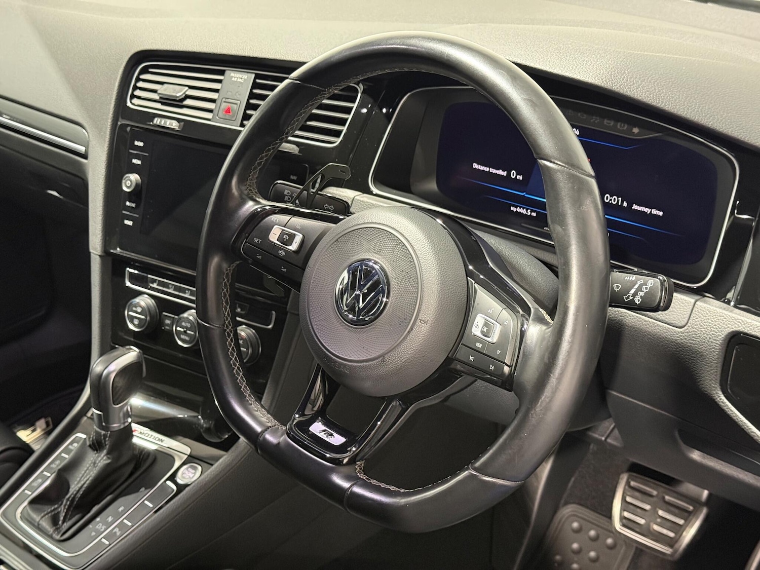 Used Volkswagen Golf 2019 for sale - 76926825: Photo 63