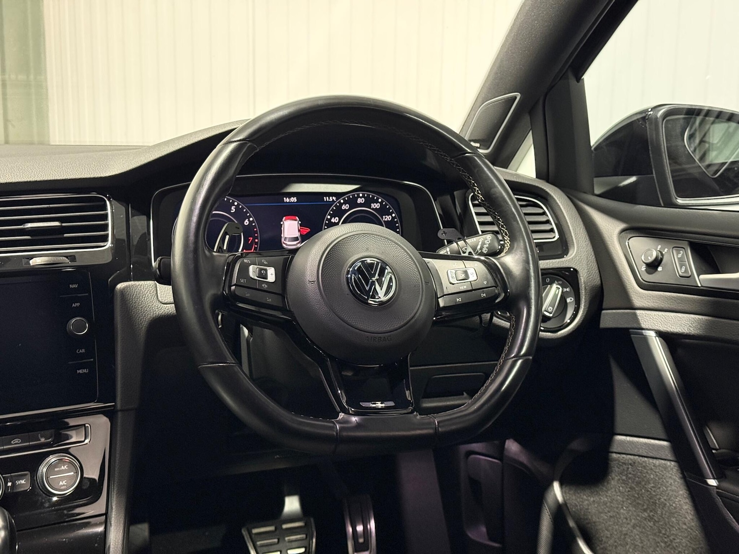 Used Volkswagen Golf 2019 for sale - 76926825: Photo 81