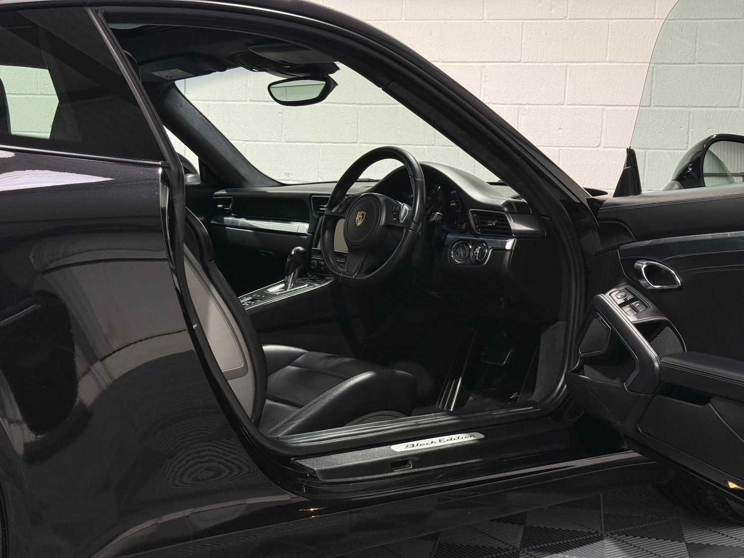 Used Porsche 911 2015 for sale - 77559974: Photo 38