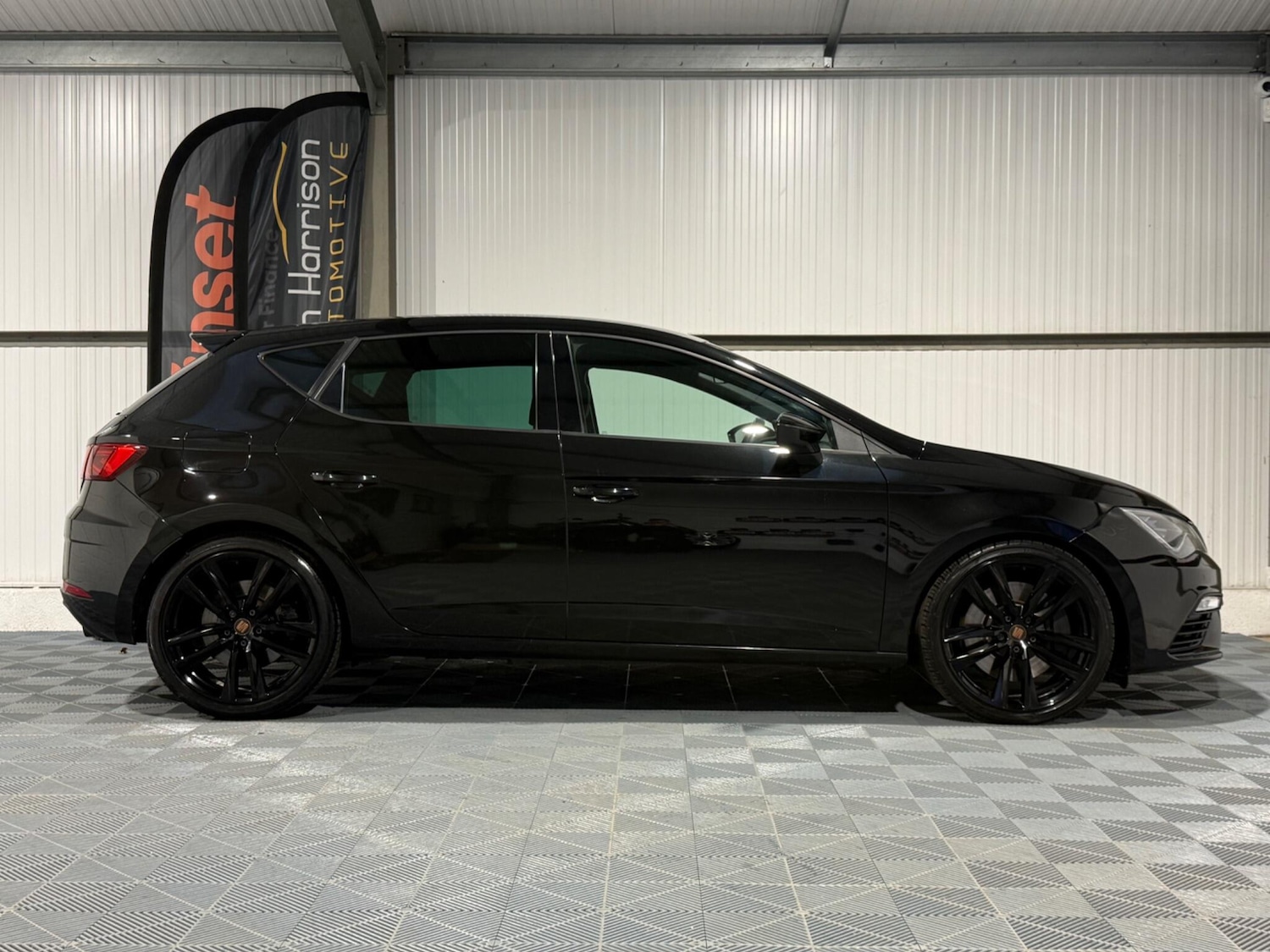 Used SEAT Leon 2019 for sale - 77344771: Photo 30