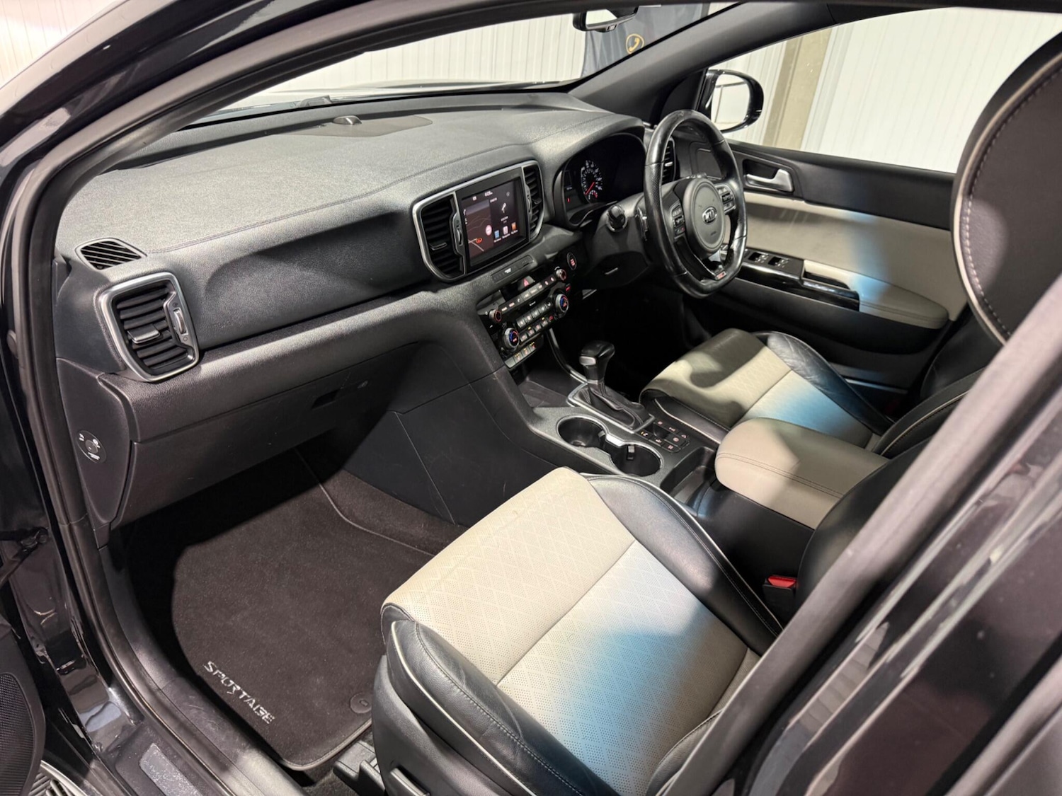 Used Kia Sportage 2017 for sale - 77377065: Photo 3