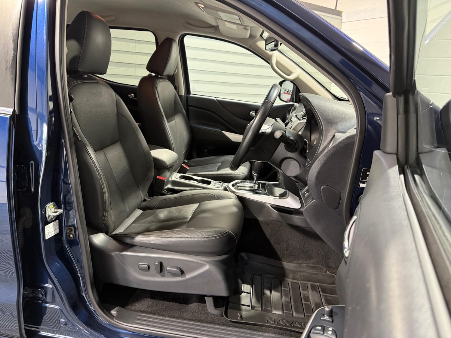 Used Nissan Navara 2019 for sale - 76377485: Photo 33