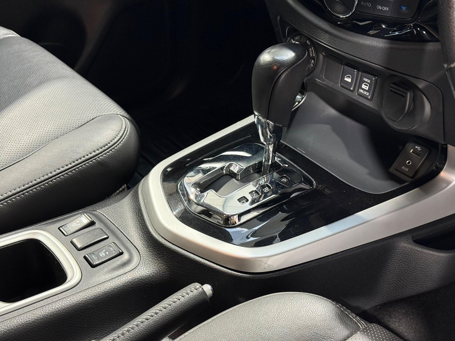Used Nissan Navara 2019 for sale - 76377485: Photo 42