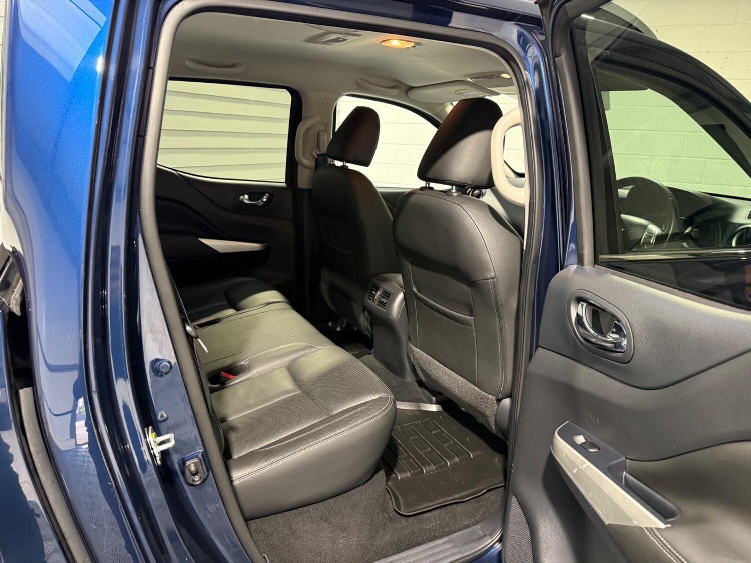 Used Nissan Navara 2019 for sale - 76377485: Photo 61