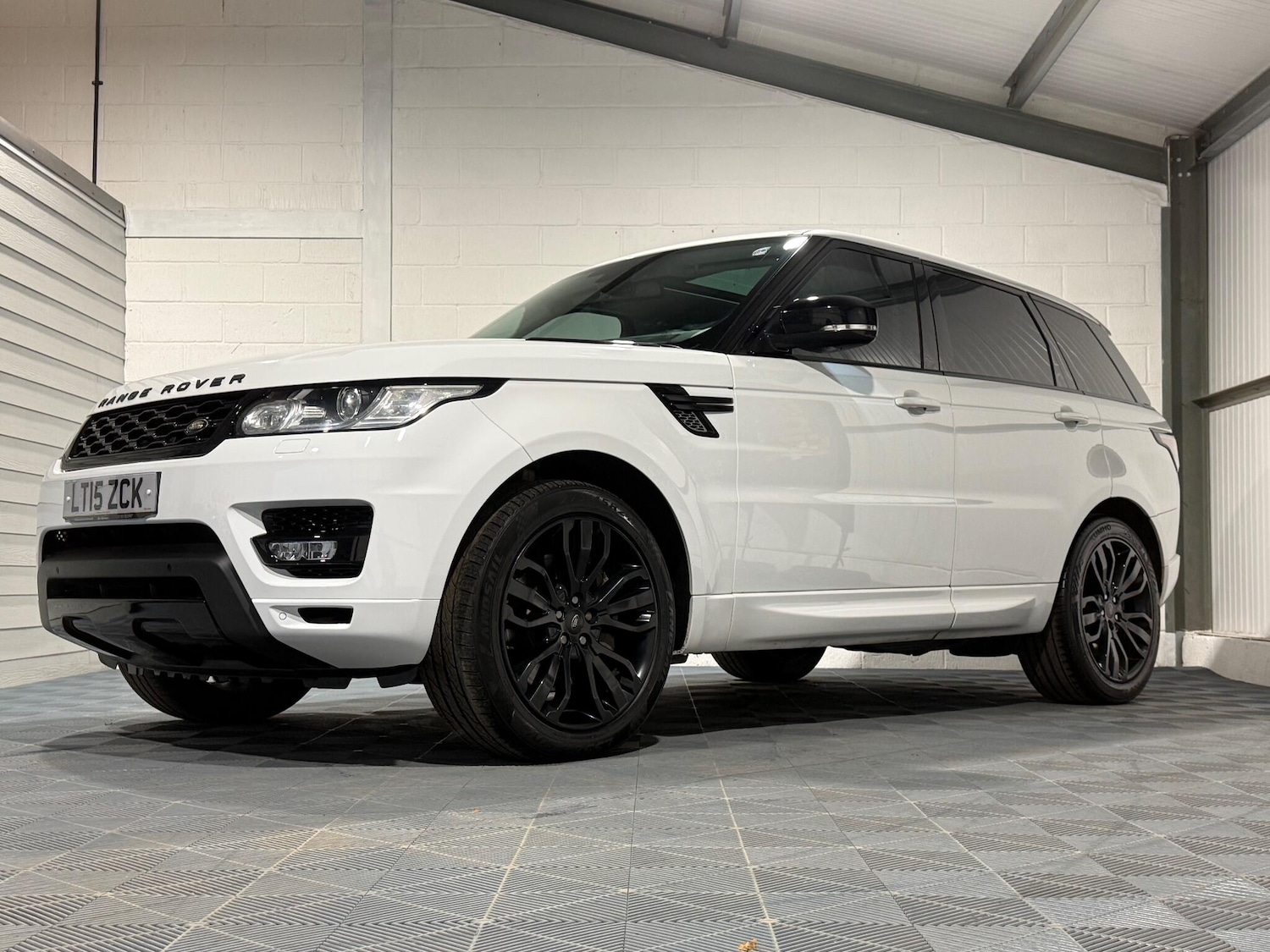 Used Land Rover Range Rover Sport 2015 for sale - 77143596: Photo 15
