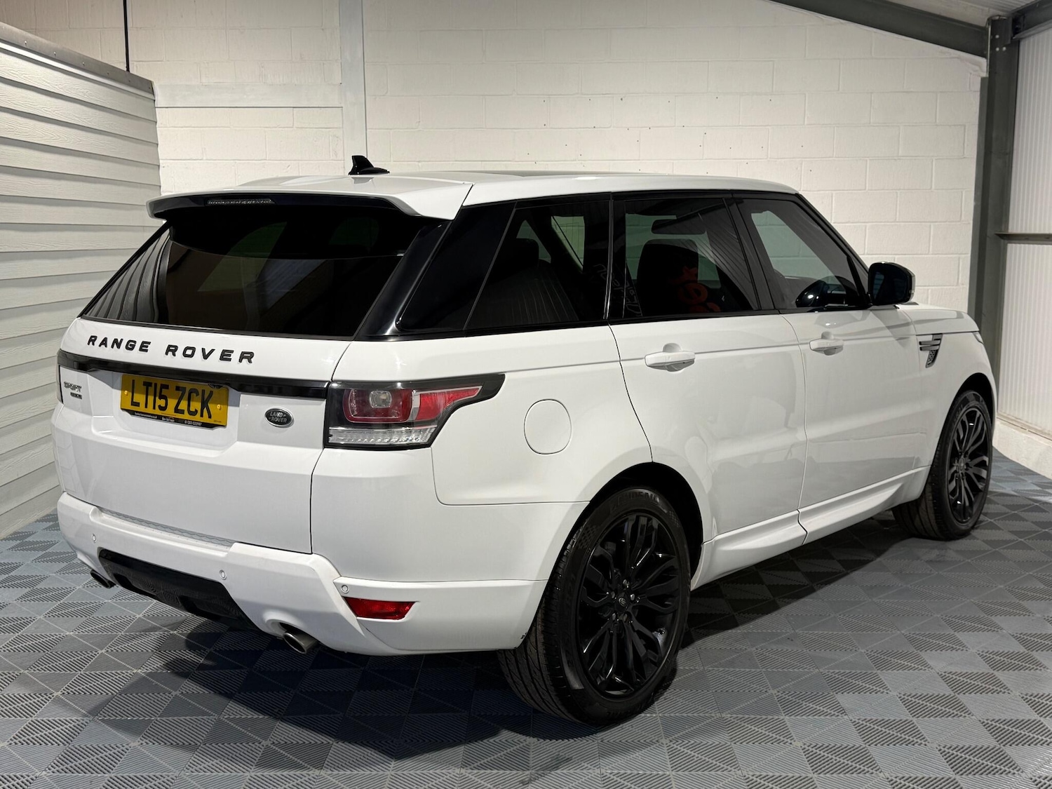 Used Land Rover Range Rover Sport 2015 for sale - 77143596: Photo 32