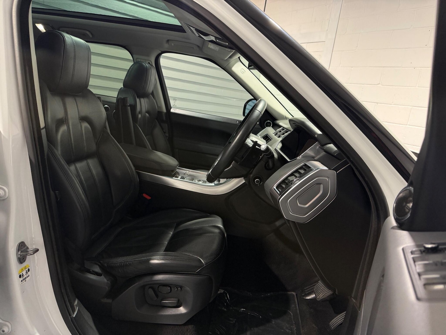 Used Land Rover Range Rover Sport 2015 for sale - 77143596: Photo 39