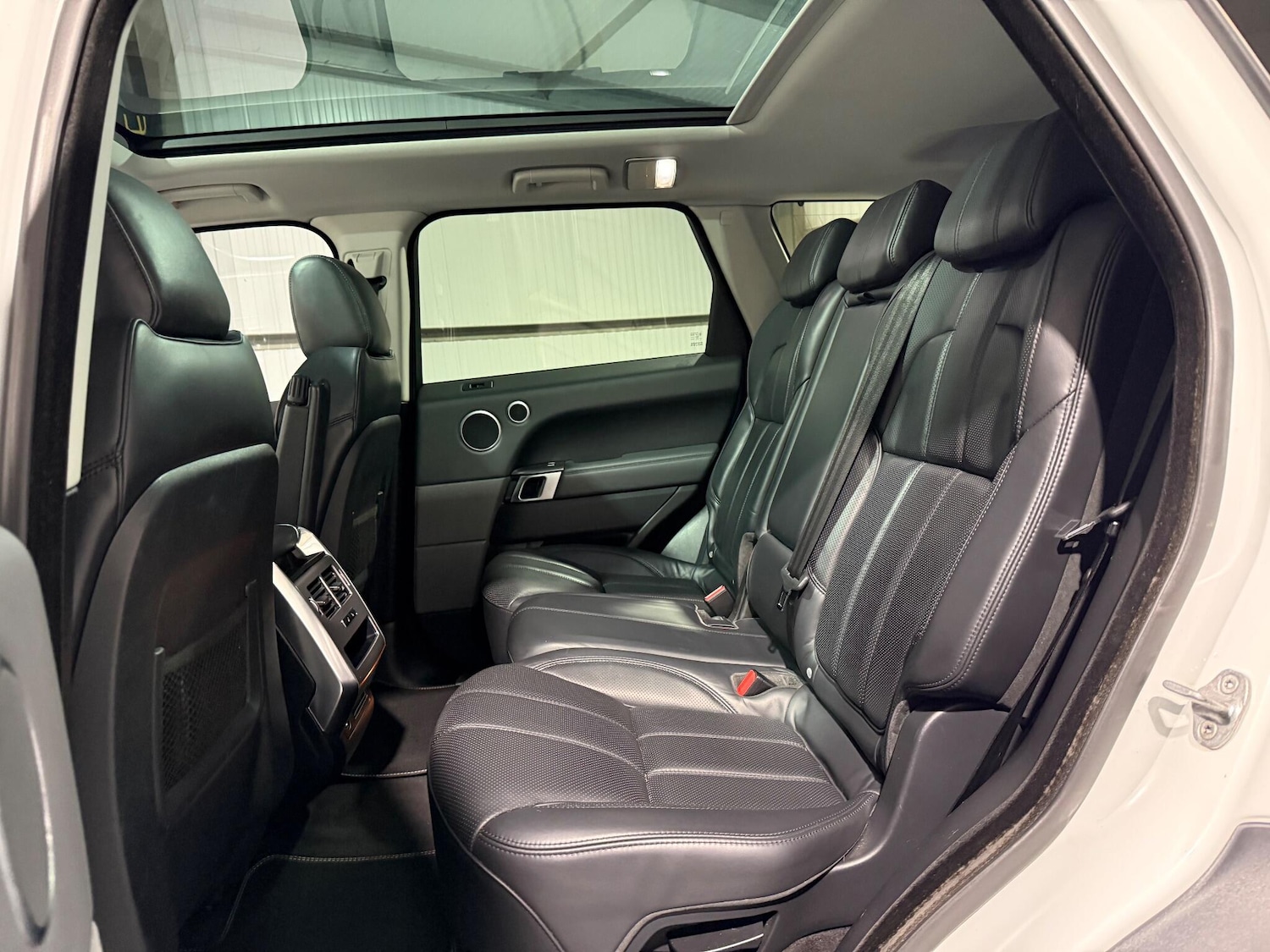 Used Land Rover Range Rover Sport 2015 for sale - 77143596: Photo 42