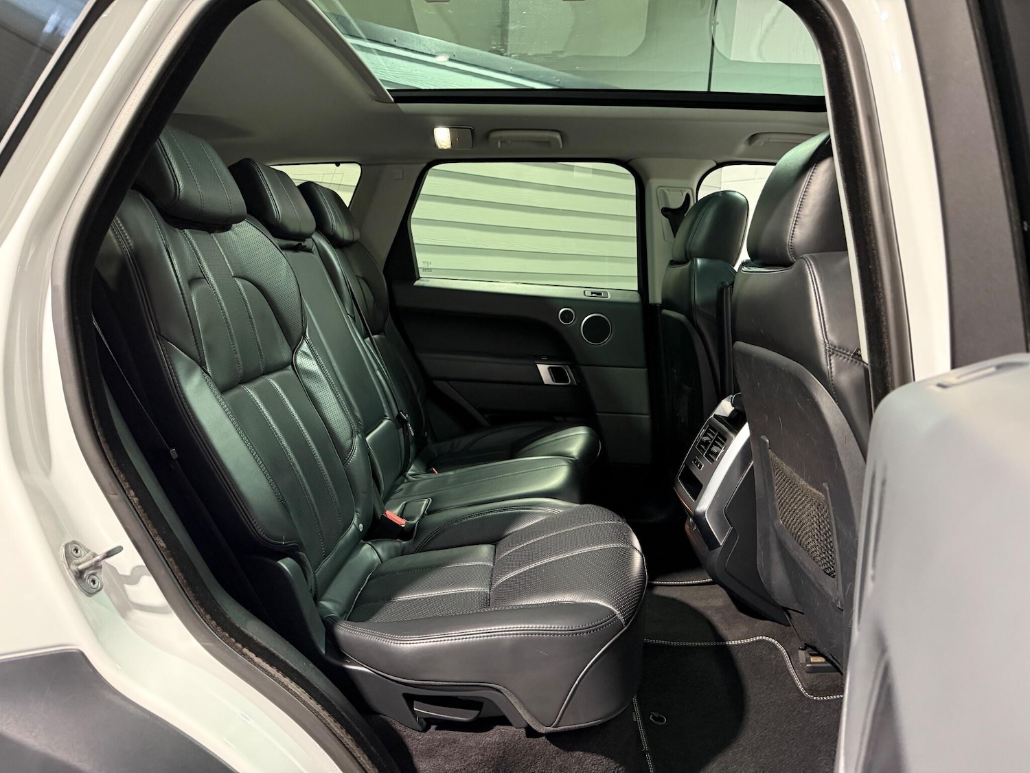 Used Land Rover Range Rover Sport 2015 for sale - 77143596: Photo 44