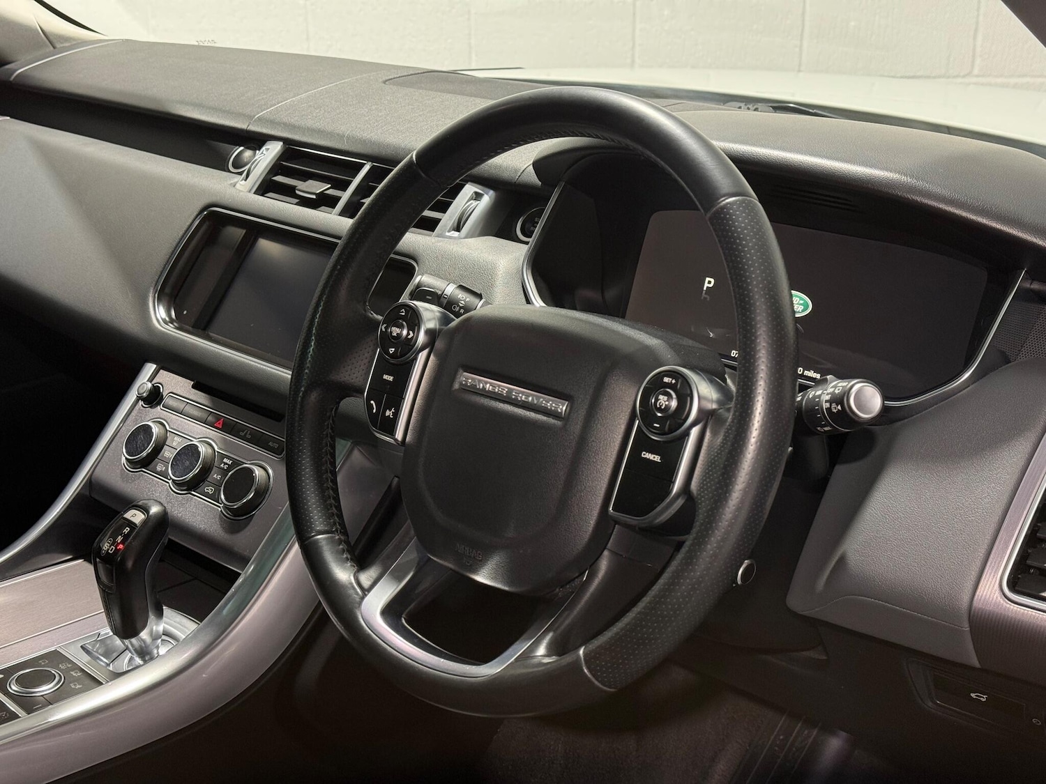 Used Land Rover Range Rover Sport 2015 for sale - 77143596: Photo 57