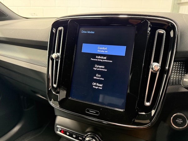 Used Volvo XC40 2019 for sale - 75634612: Photo 52