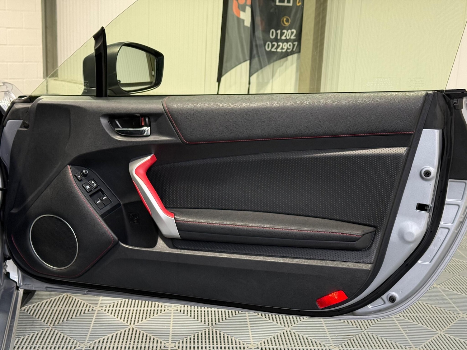 Used Toyota GT86 2016 for sale - 76432353: Photo 30