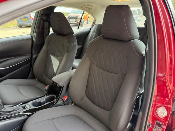 Used Toyota Corolla 2020 for sale - 75414213: Photo 54