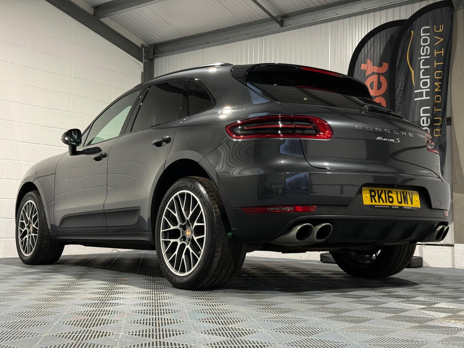 Used Porsche Macan 2016 for sale - 76913926: Photo 16