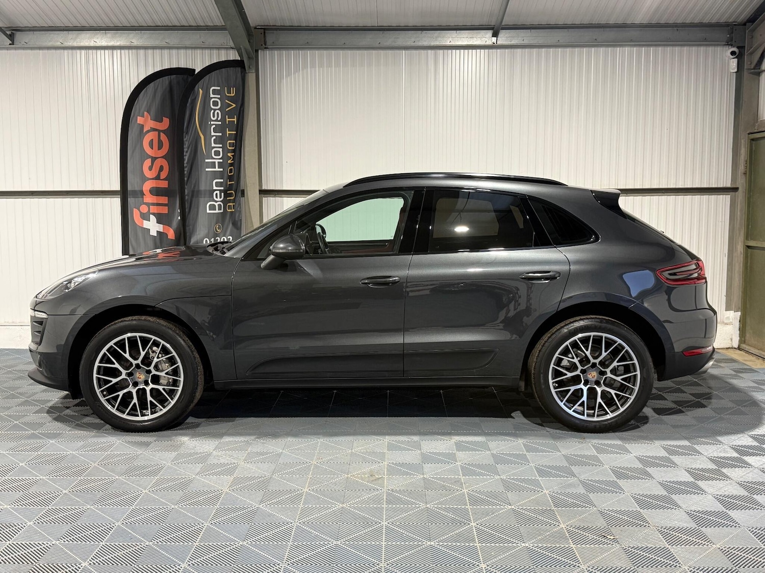 Used Porsche Macan 2016 for sale - 76913926: Photo 18