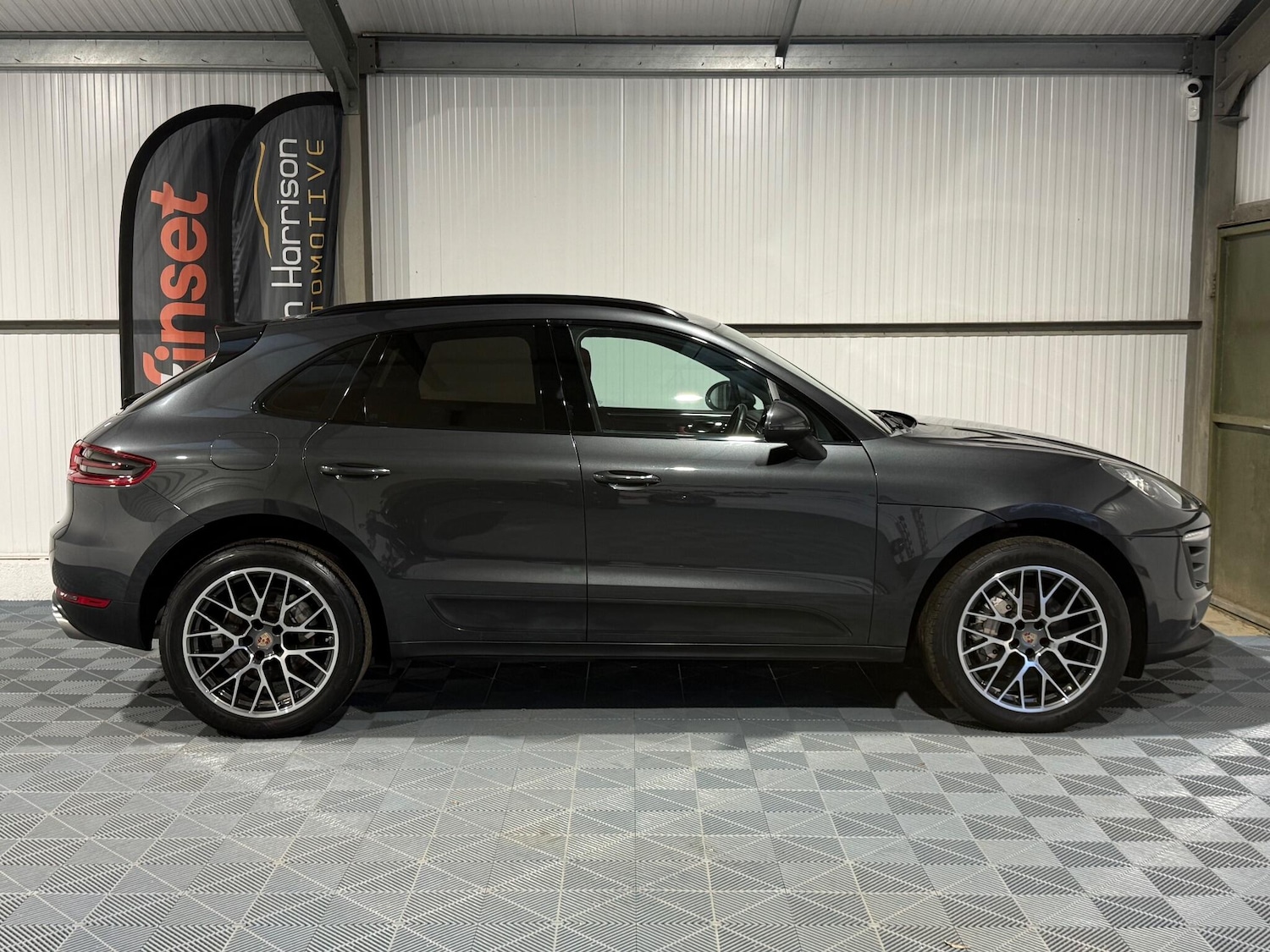 Used Porsche Macan 2016 for sale - 76913926: Photo 24