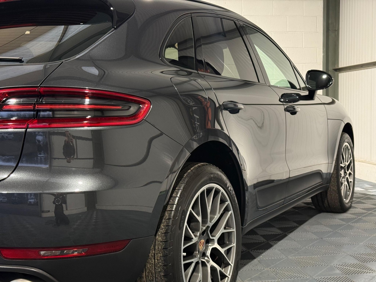 Used Porsche Macan 2016 for sale - 76913926: Photo 28