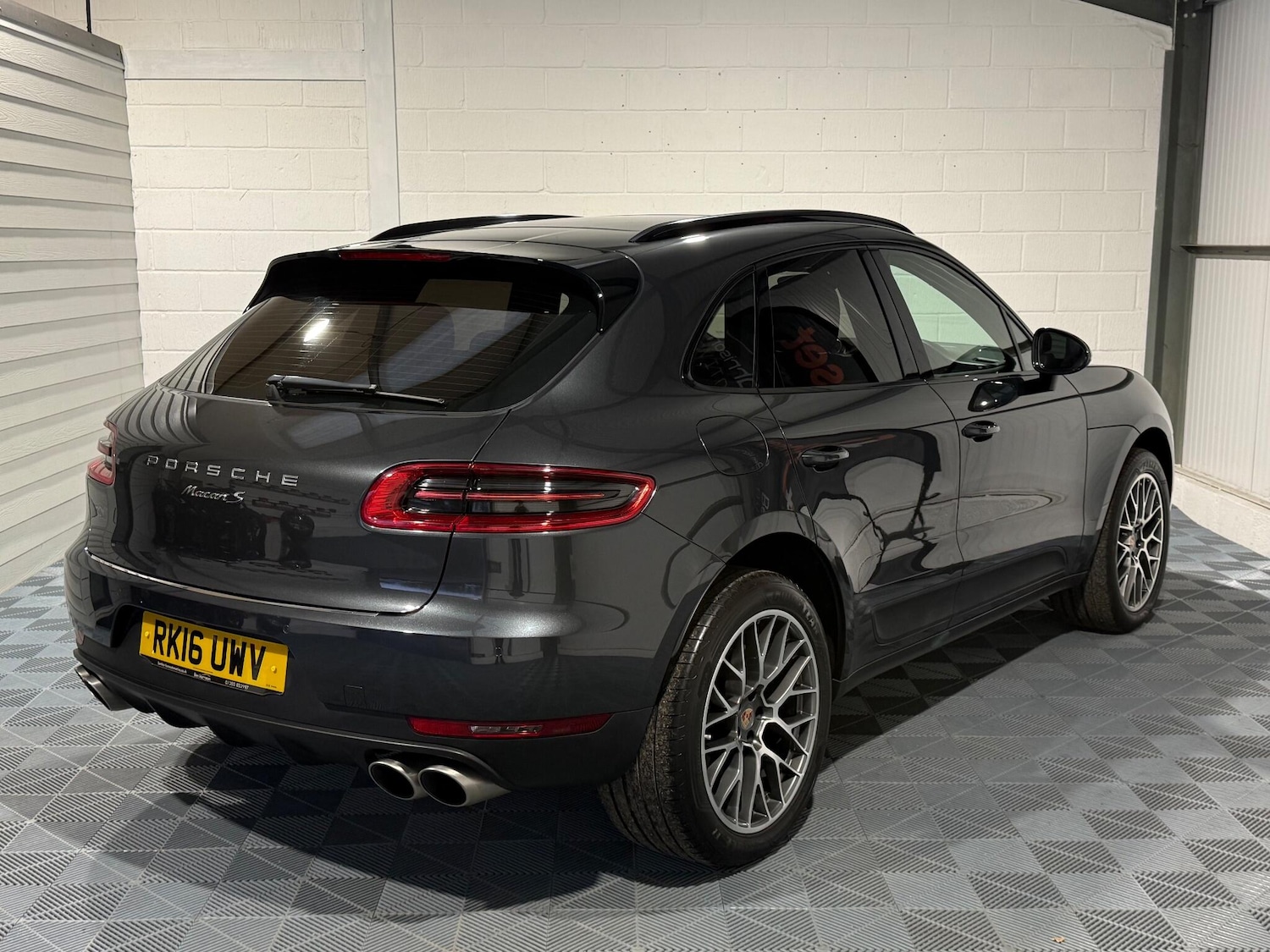 Used Porsche Macan 2016 for sale - 76913926: Photo 31