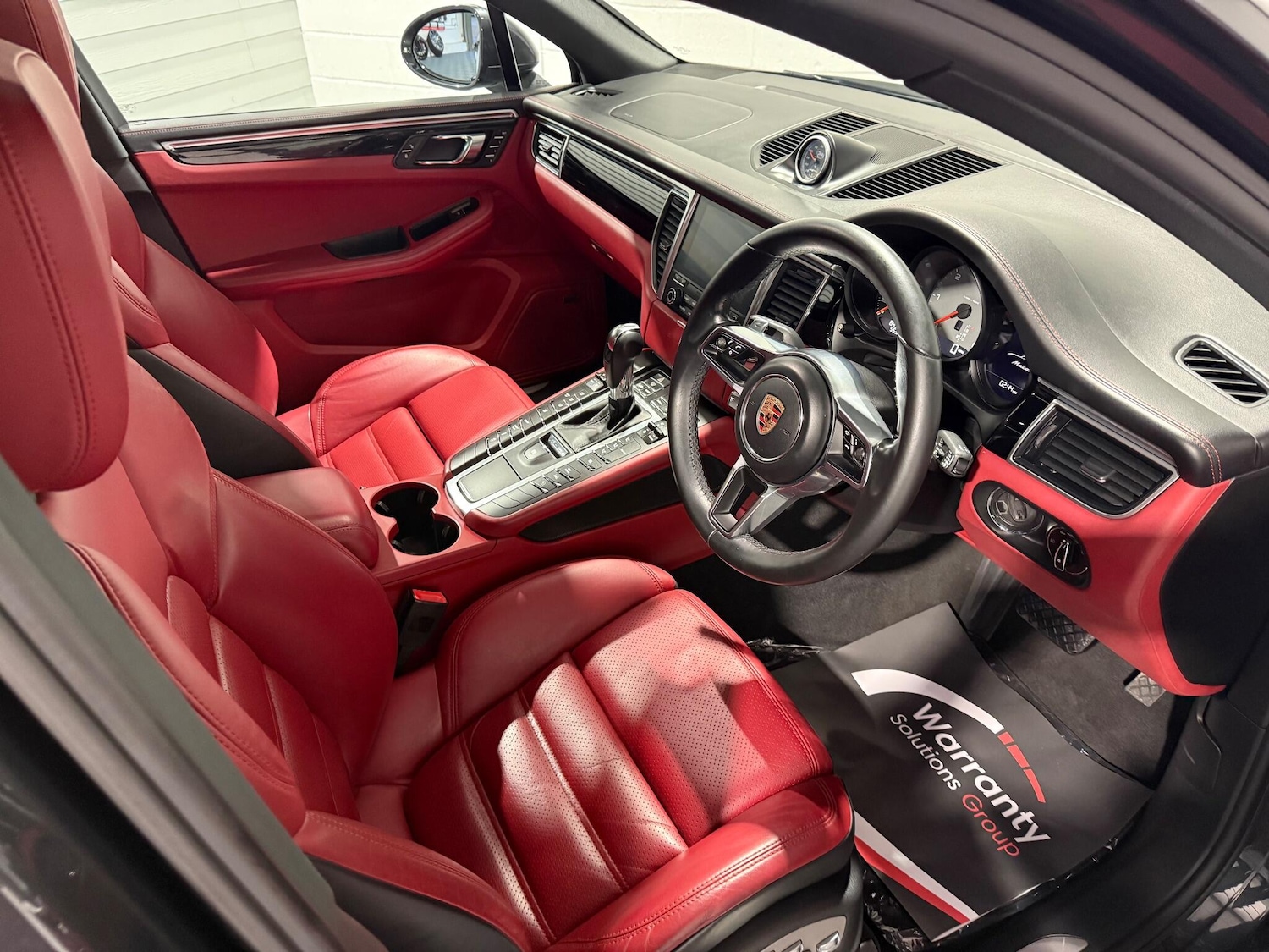 Used Porsche Macan 2016 for sale - 76913926: Photo 35