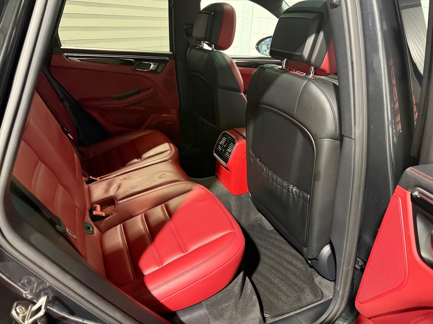 Used Porsche Macan 2016 for sale - 76913926: Photo 39