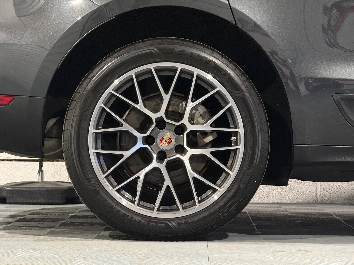 Used Porsche Macan 2016 for sale - 76913926: Photo 51