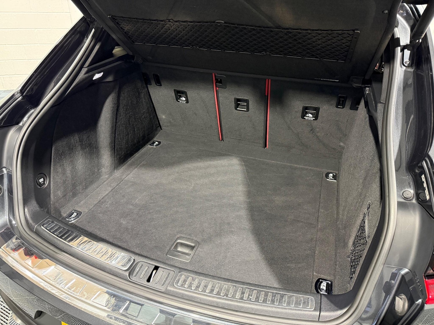 Used Porsche Macan 2016 for sale - 76913926: Photo 55