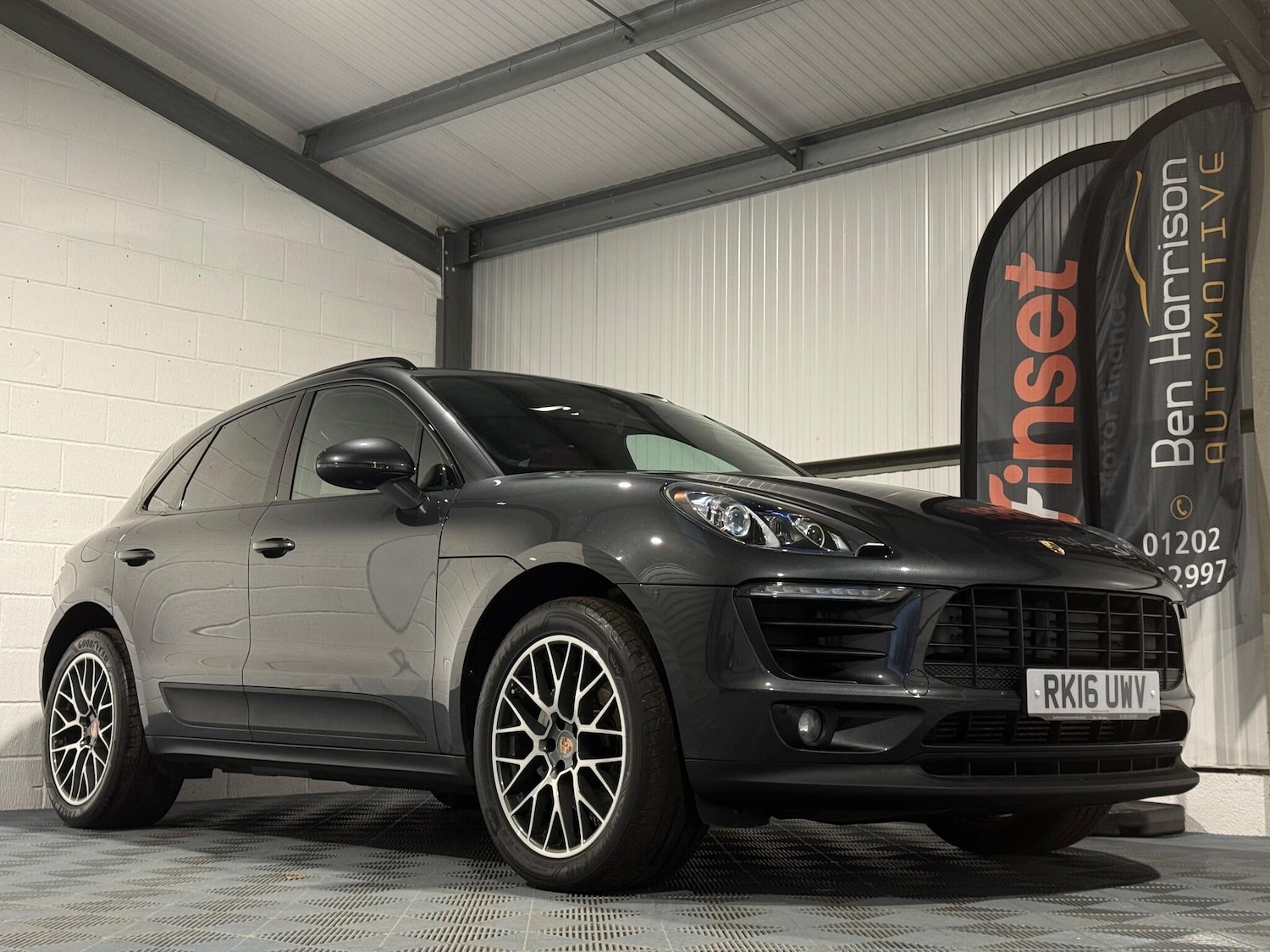 Used Porsche Macan 2016 for sale - 76913926: Photo 71