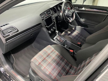 Used Volkswagen Golf 2016 for sale - 78989360: Photo