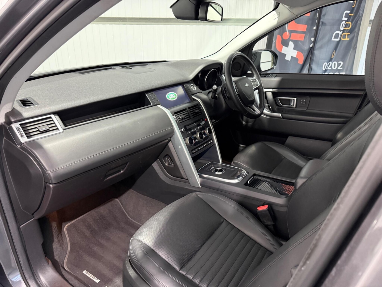 Used Land Rover Discovery Sport for sale - 76072707: Photo 3
